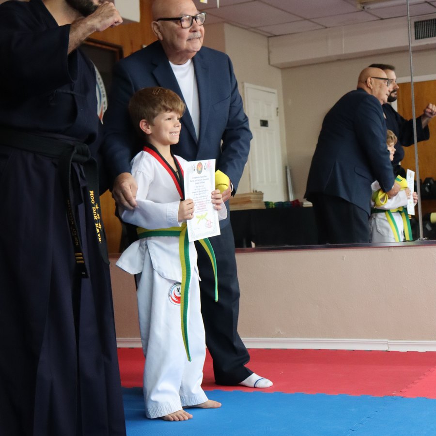 A young Little Tigers student